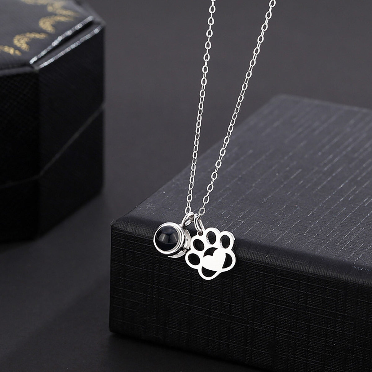 Customized Photo Dog Paws Projection Necklace Pendant Jewelry For Lover Girlfriend