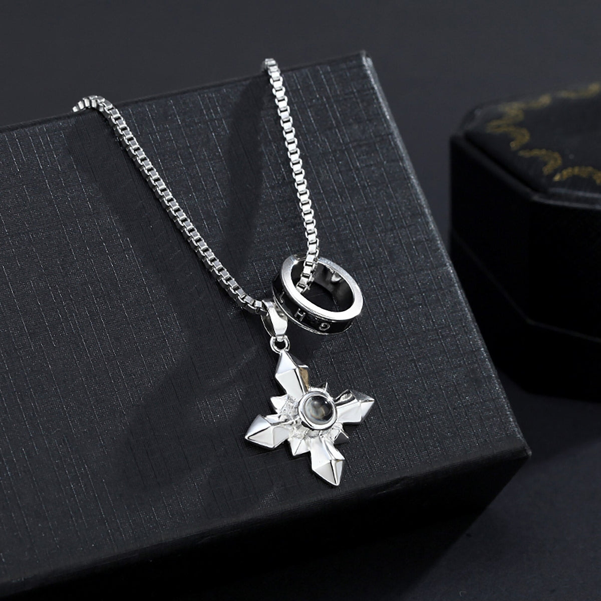 Customized photo ringProjection Necklace Pendant Jewelry For Lover Girlfriend