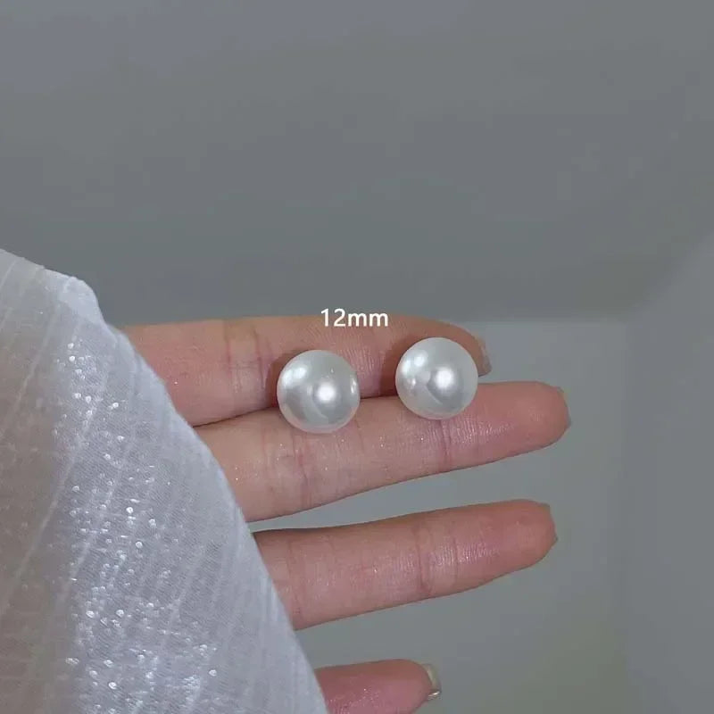 Korean Elegant White Glossy Pearl Stud Earrings For Women Exquisite Simple Imitation Pearl Round Earring Wedding Party Jewelry