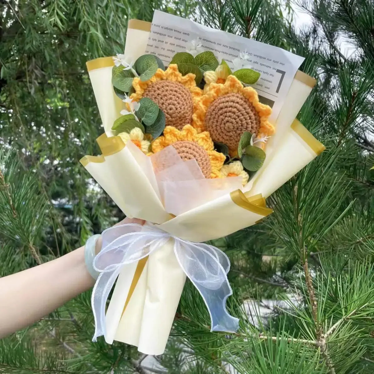 Crochet Sunflower Bouquet – Handmade Knit Gift for Graduation