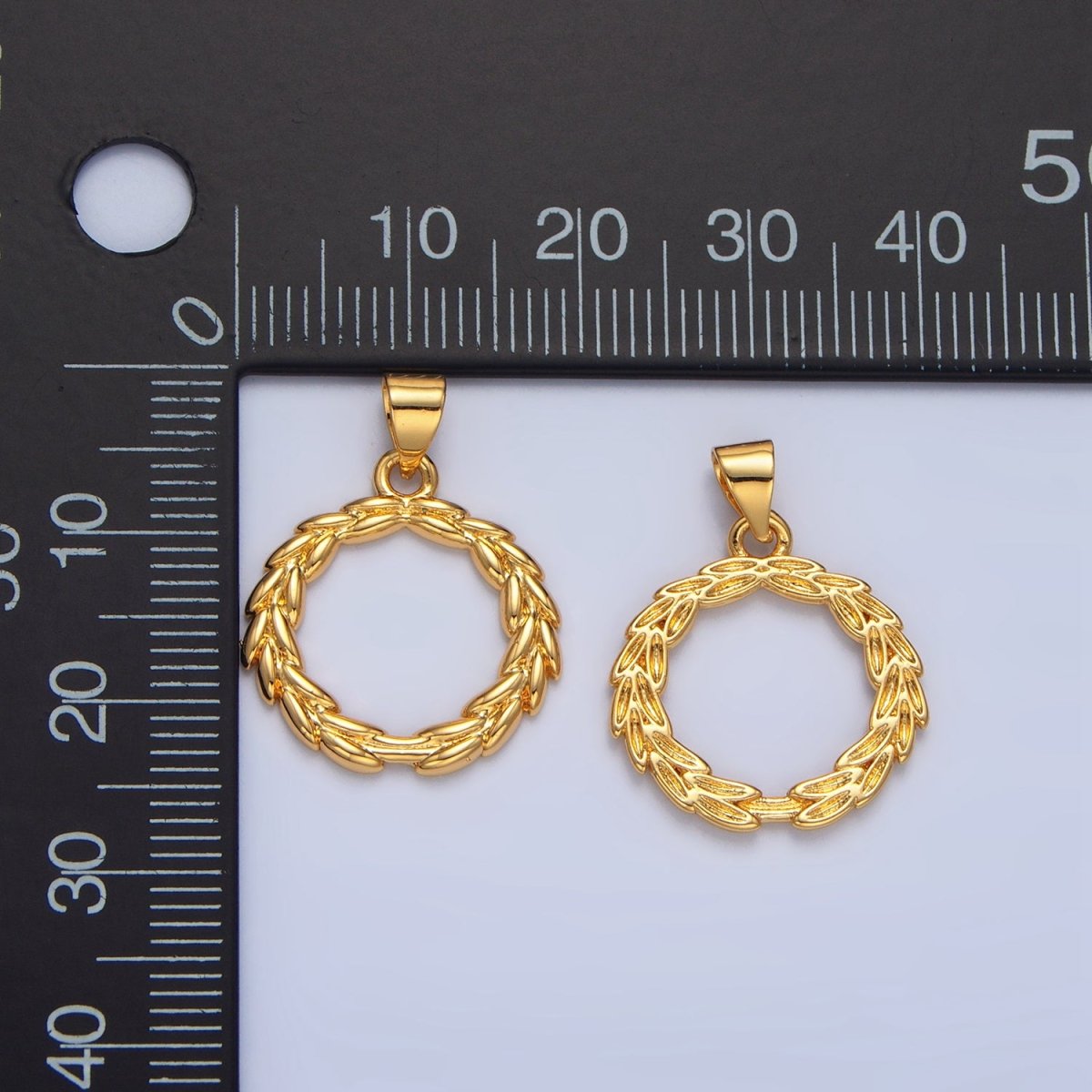 24K Gold Filled 19mm Minimalist Open Wreath Olive Leaf Round Pendants | I626
