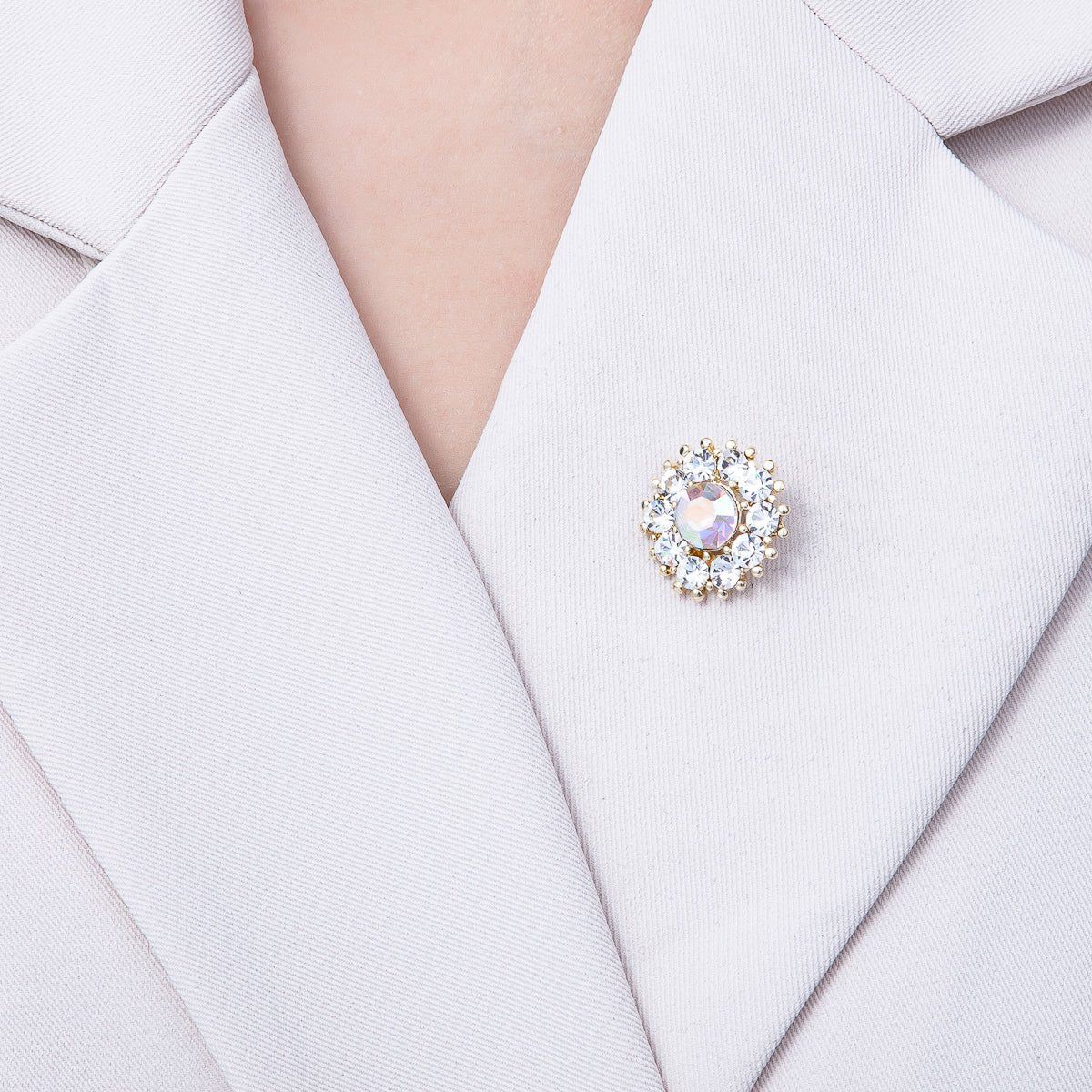 Gold 19mm Light Rhinestone Round Pin Brooch | BH-053