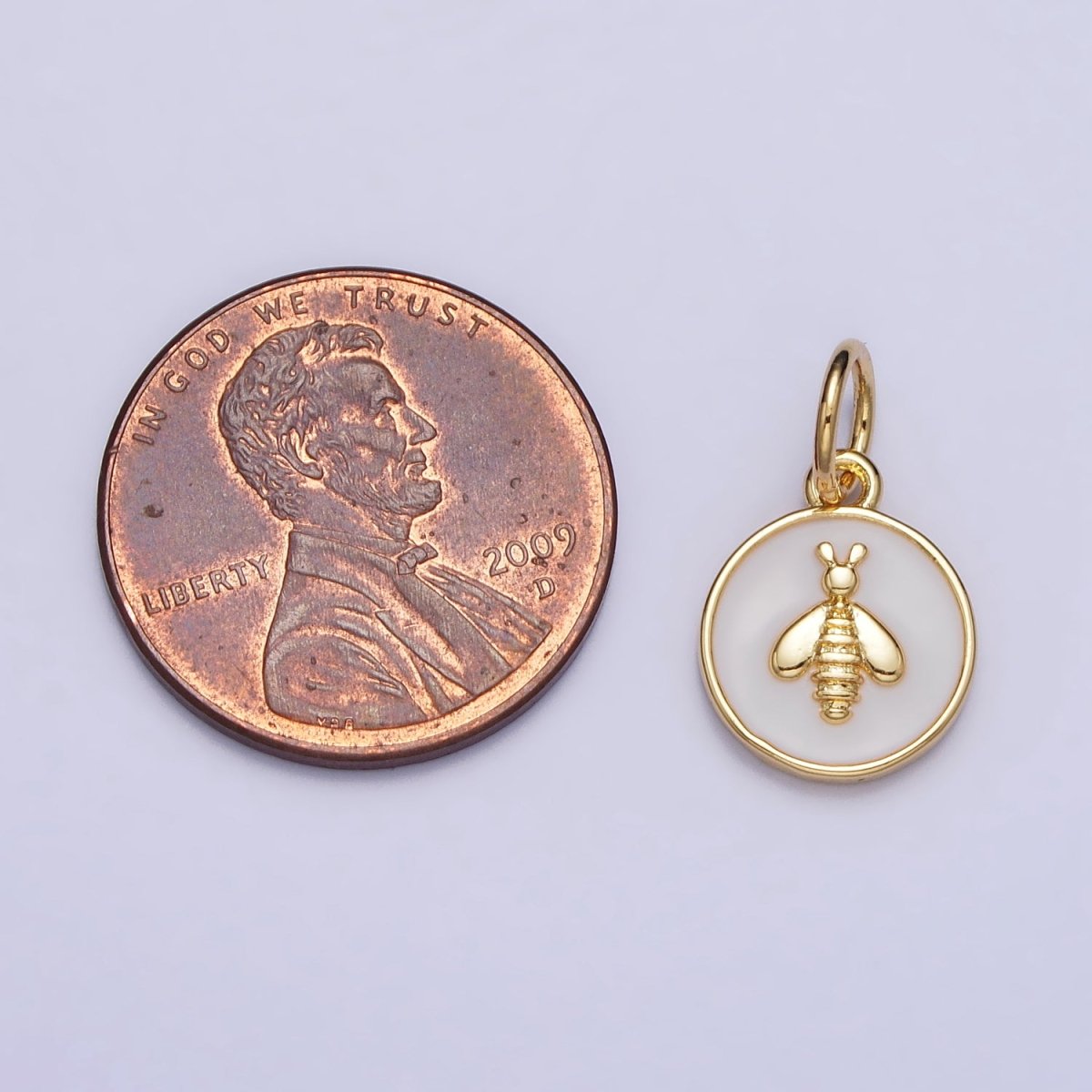 Gold, Silver Bumble Queen Bee White Enamel Round Charm | AC990 AC991