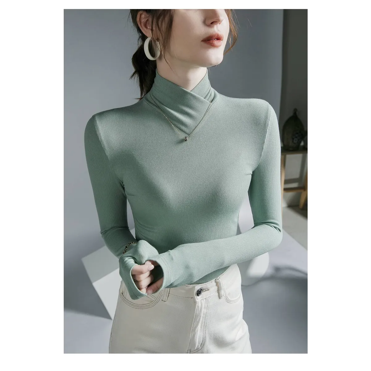 Long-Sleeved Fleece Pullover