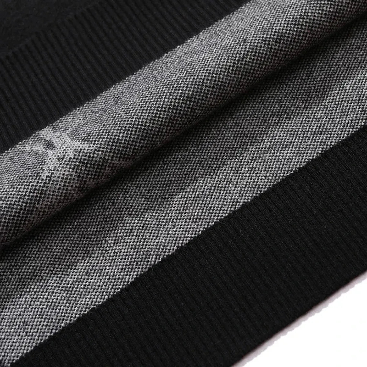 Manga Muse Knit Sweater – Monochrome Anime-Inspired Oversized Pullover