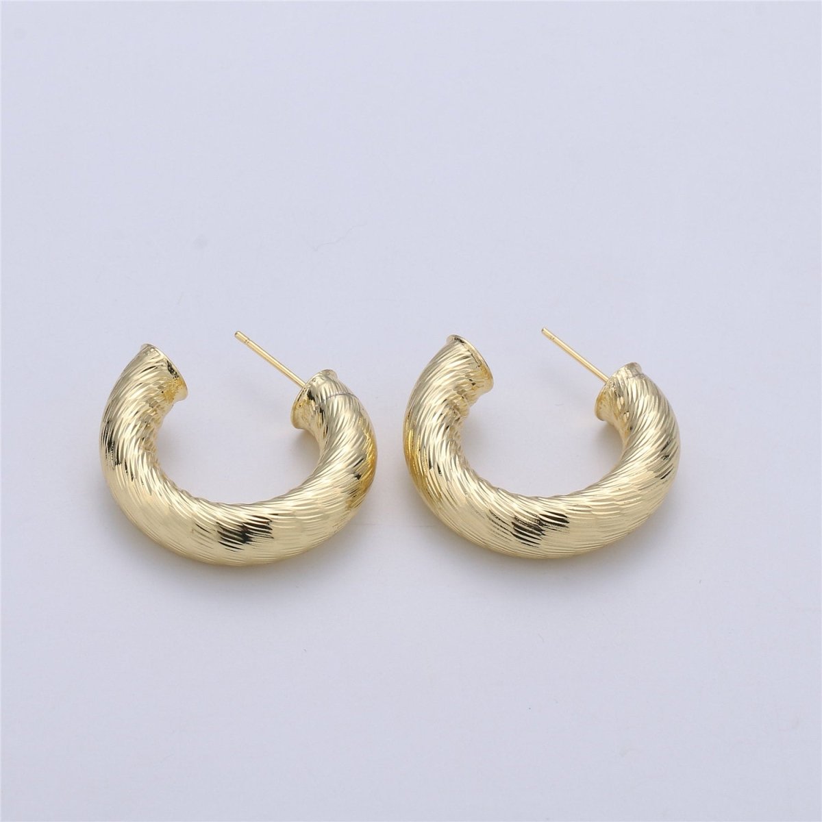 Simple Medium Thick 14k Gold Filled Hoops Earring 30mm, 40mm, 50mm 6mm thickness Q-005 Q-007 Q-009