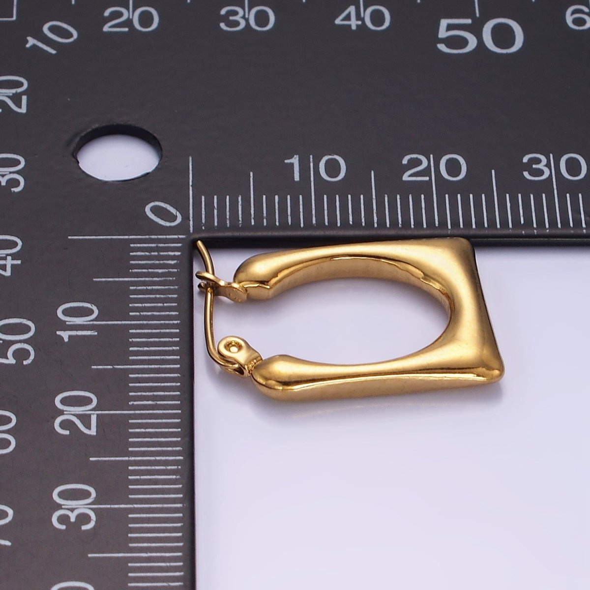 Stainless Steel 20mm U-Shaped Rectangular Minimalist Latch Hoop Earrings | AE436