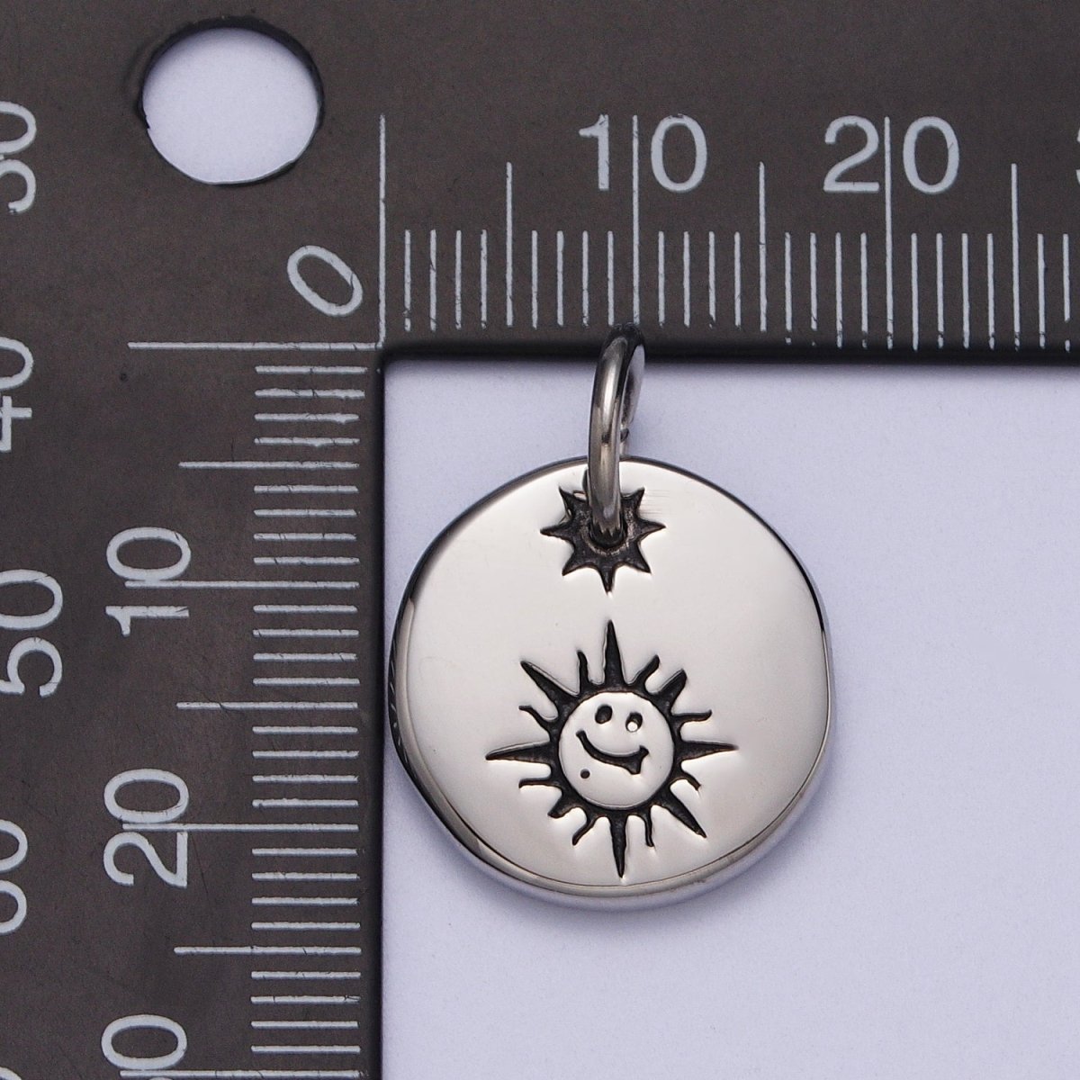 Stainless Steel Celestial Smiley Face Sunshine Star Round Charm P-615