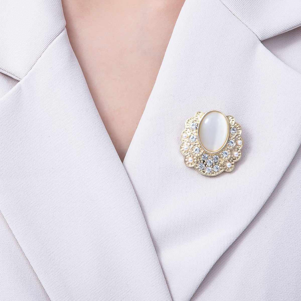Vintage Gold Cat Eye Rhinestone Geometric Pin Brooch | BH-076