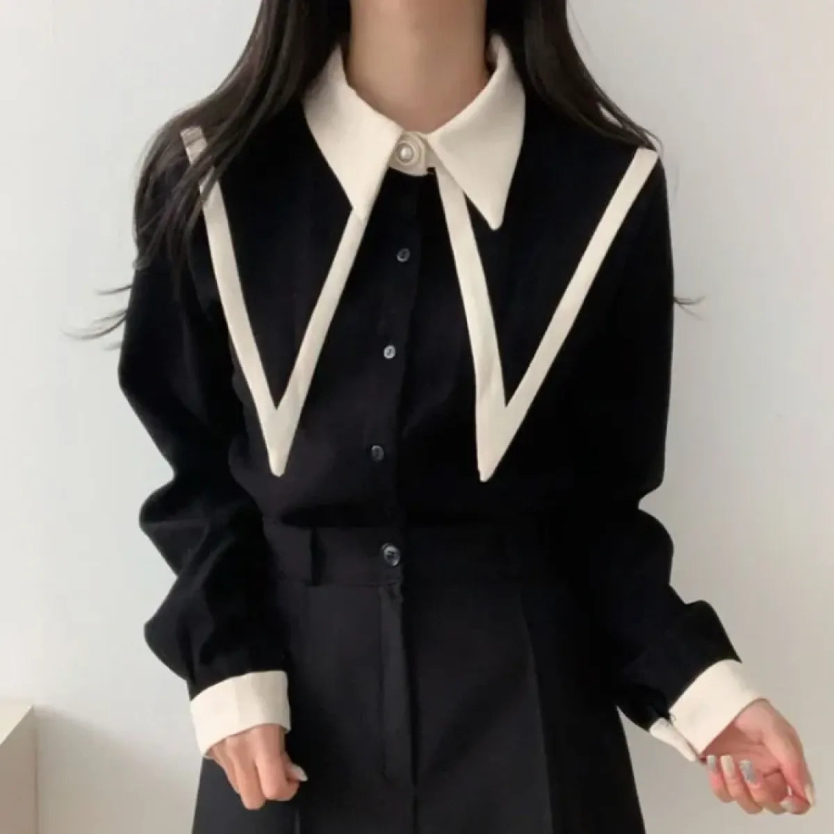 Vintage Peaked Collar Blouse β Elegant Puff Sleeve Button-Up Shirt