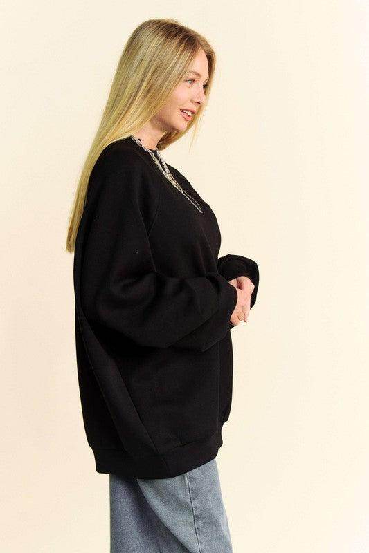 Davi &amp; Dani Round Neck Raglan Sleeve Sweatshirt for Women