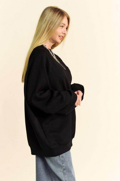Davi &amp; Dani Round Neck Raglan Sleeve Sweatshirt for Women