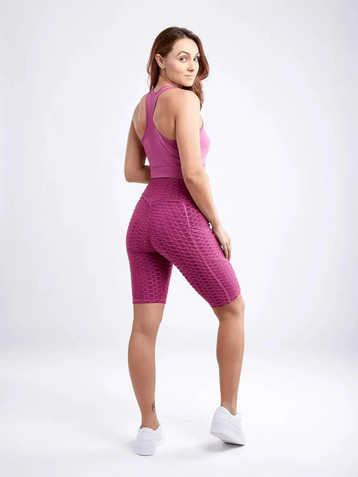 Racerback Training Crop Tank – Lightweight &amp; Breathable for Workouts