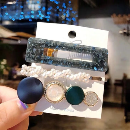 Pearl hair accessories