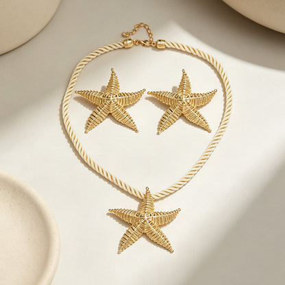 Cross-border European American Unique Starfish Jewelry Set For Women, Light Luxury Vacation Style Premium Texture Matching Clavicle Necklace &amp; Earrings