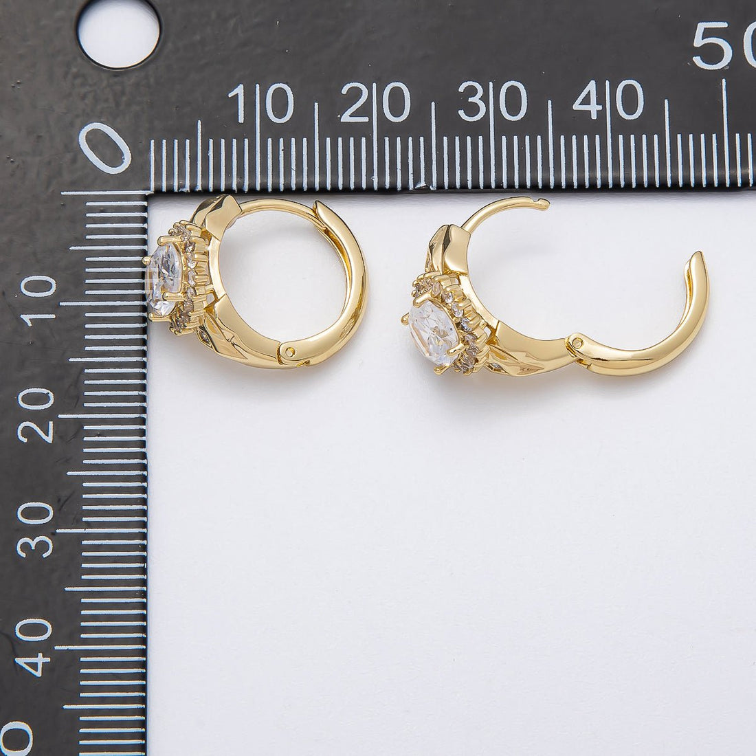 14K Gold Filled 15mm Clear CZ Round Flower Hammered Geometric Hoop Earrings | Earrings-00270