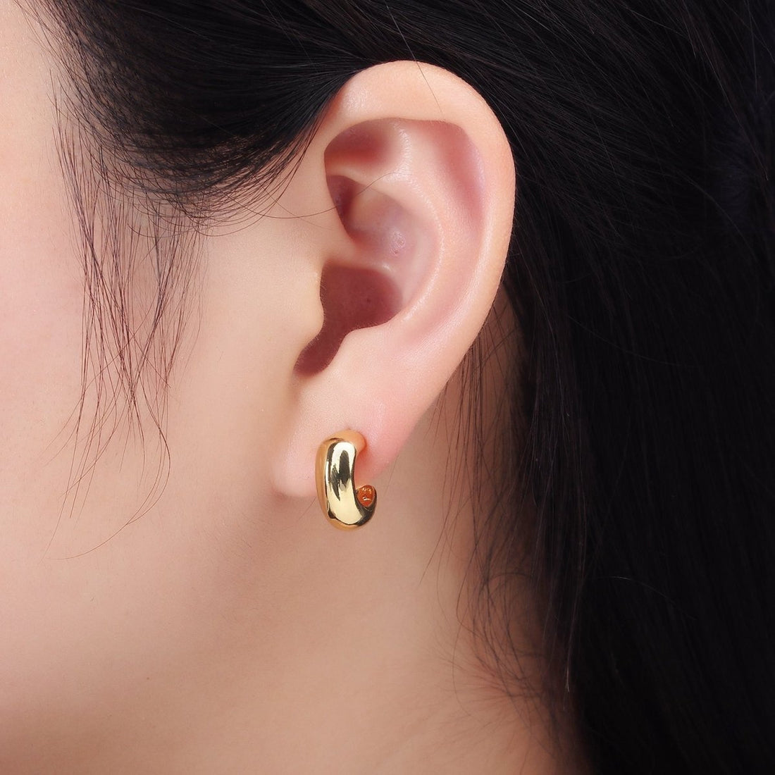 14K Gold Filled 15mm Edged J-Shaped Minimalist Hoop Earrings | AB1272