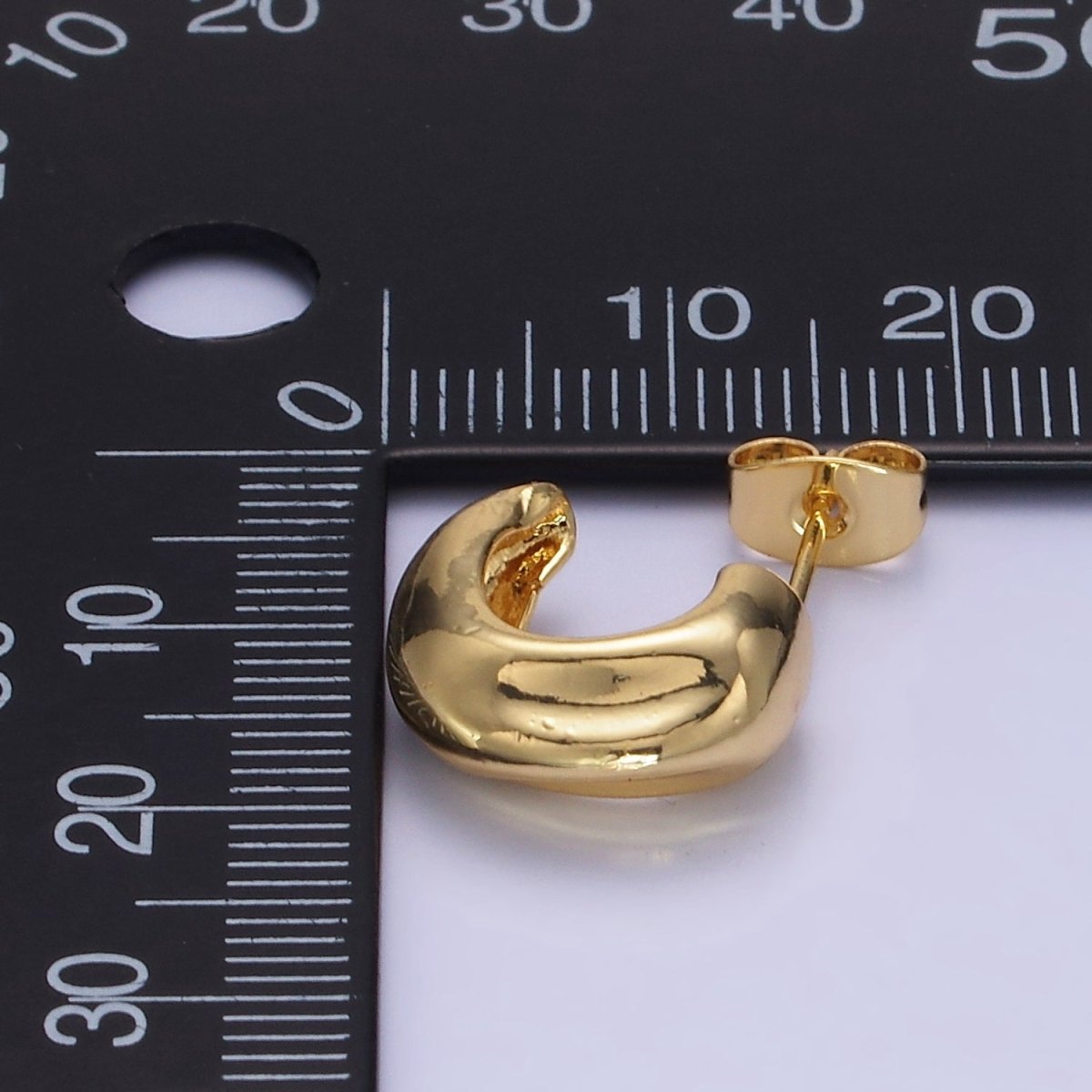 14K Gold Filled 15mm Edged J-Shaped Minimalist Hoop Earrings | AB1272