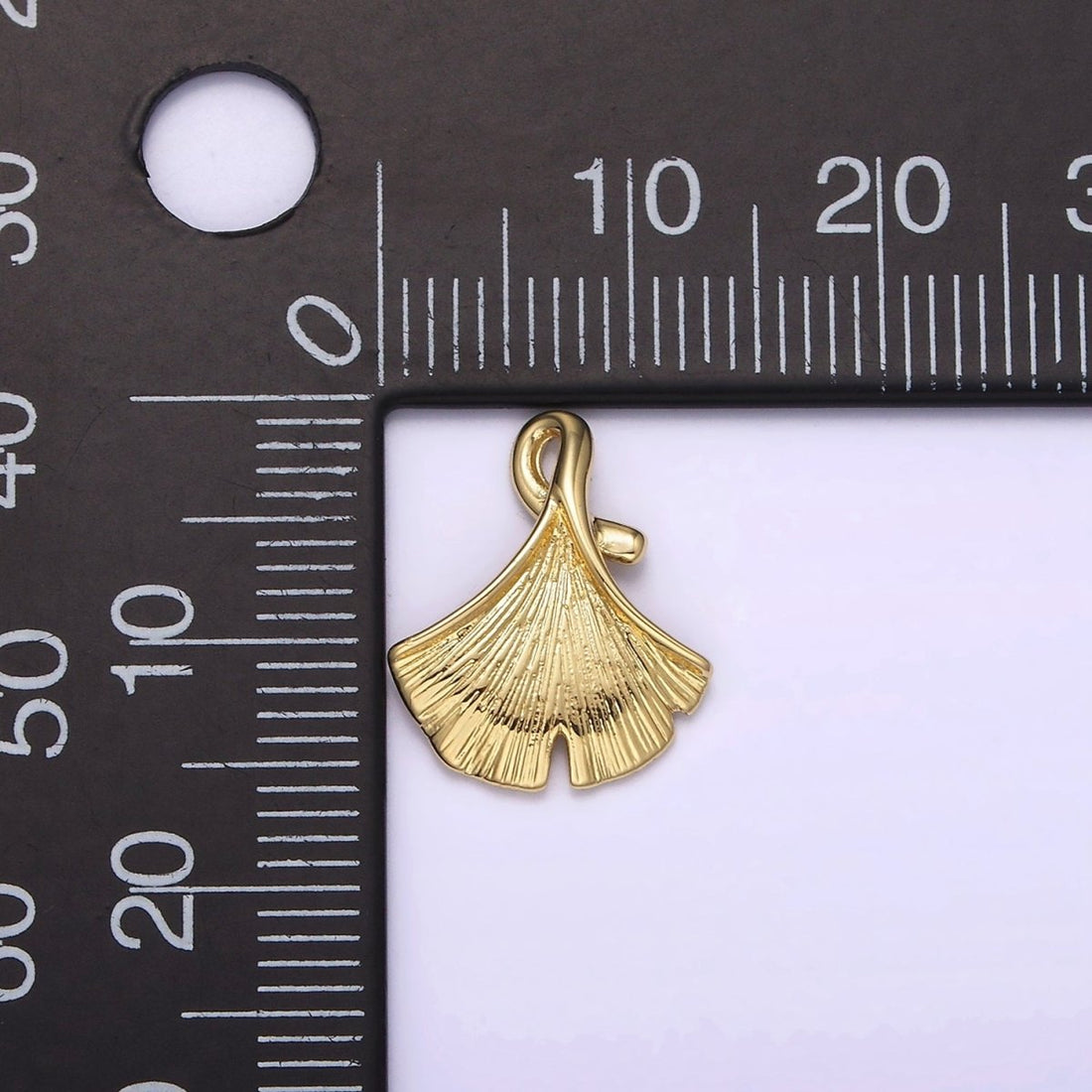14K Gold Filled 15mm Textured Sea Clam Shell Charm | N-1879