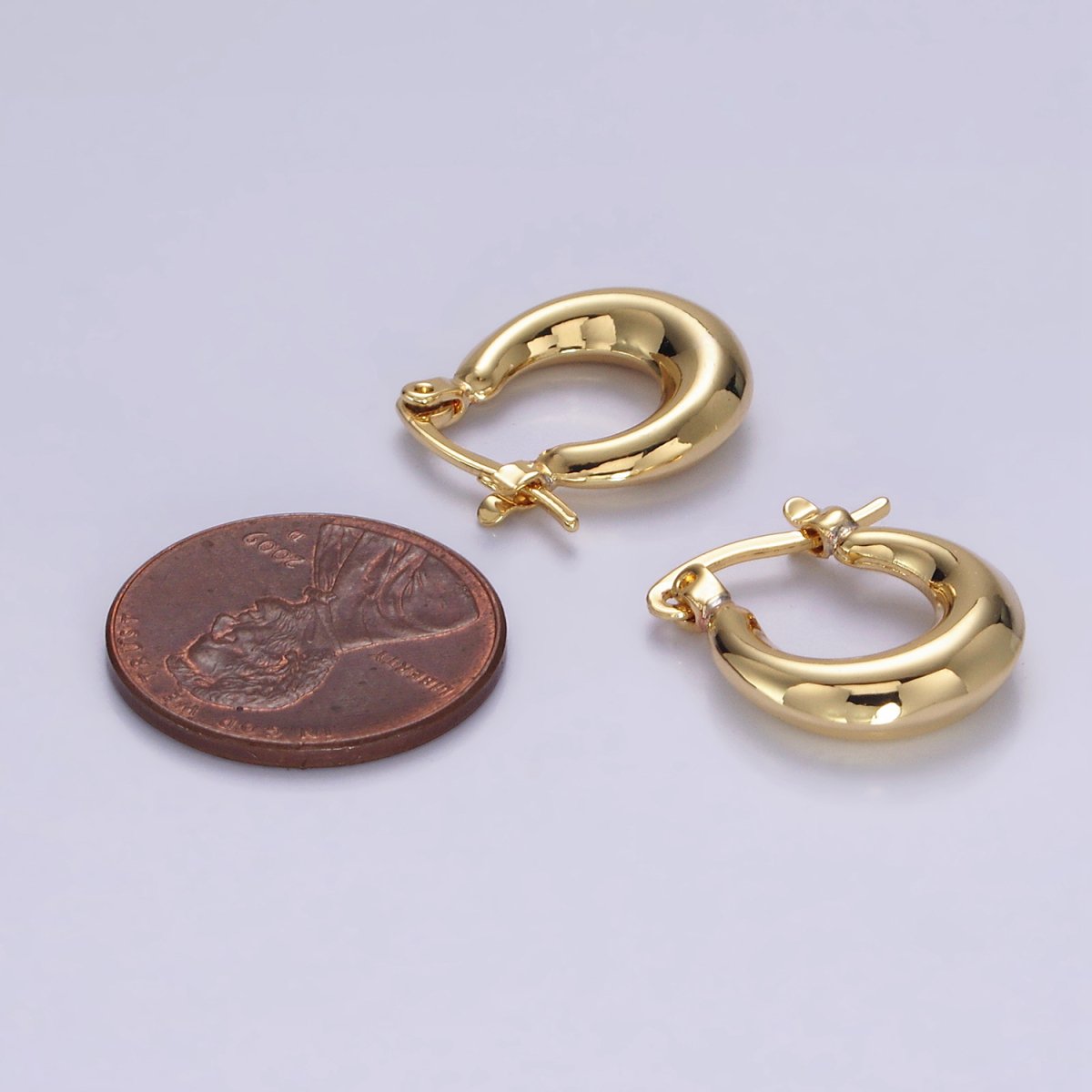 14K Gold Filled 20mm Chubby U-Curved Latch Hoop Earrings in Gold &amp; Silver | AE751