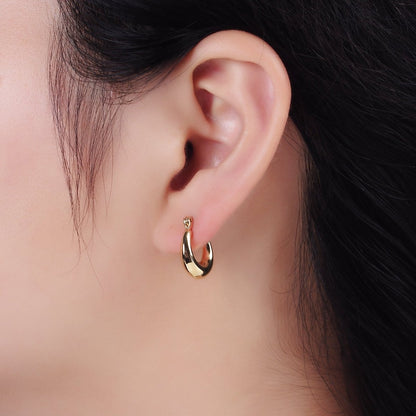 14K Gold Filled 20mm Chubby U-Curved Latch Hoop Earrings in Gold &amp; Silver | AE751
