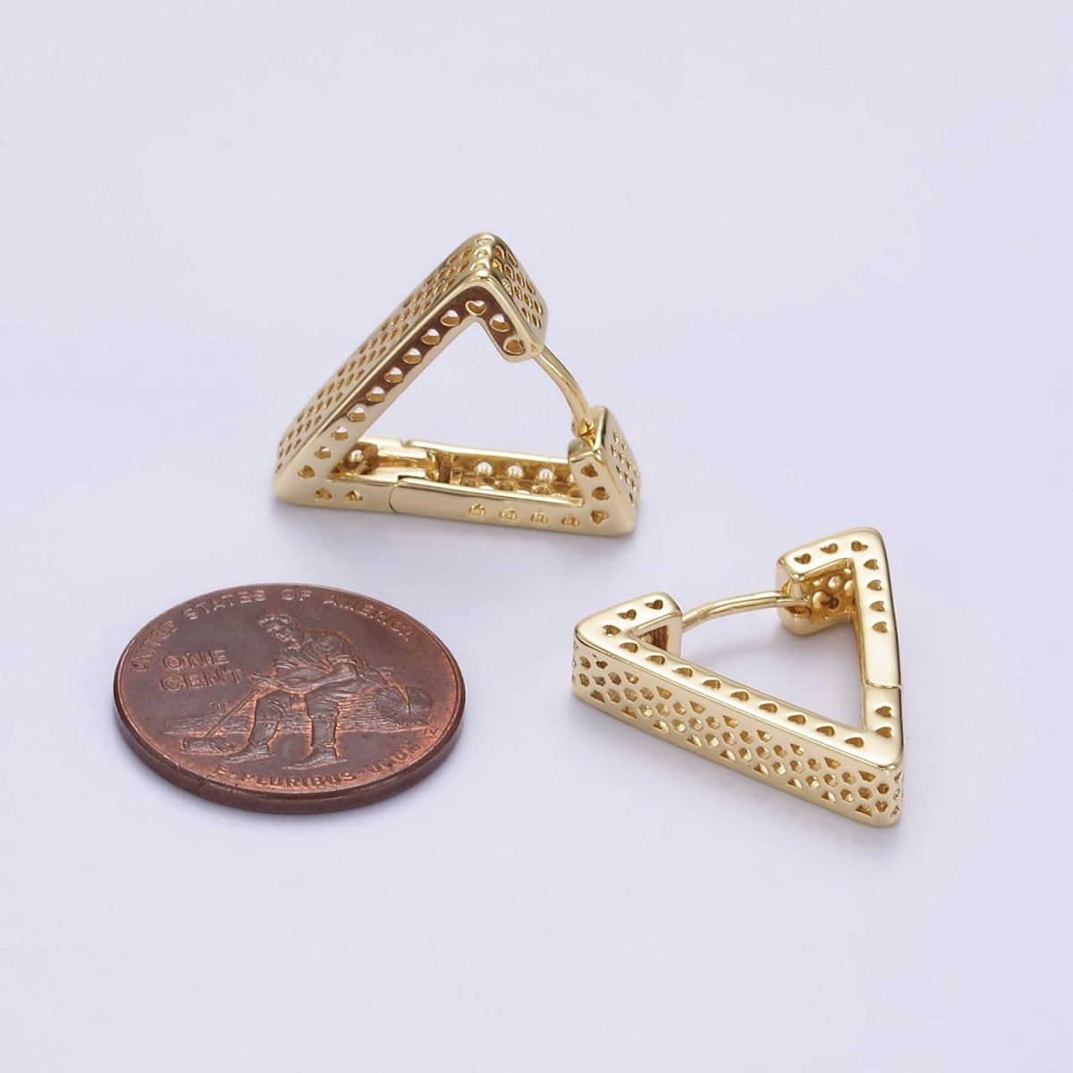 14K Gold Filled 20mm Heart Hexagonal Filigree Triangle Hoop Earrings | AE721