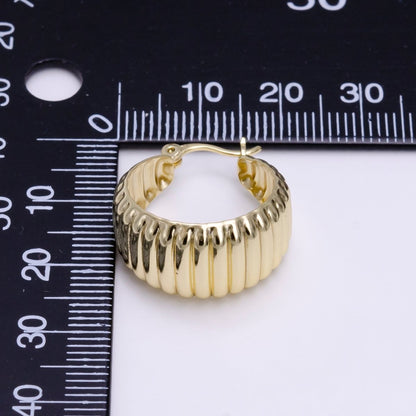 14K Gold Filled 20mm Line Textured Dome Latch Hoop Earrings | AE542