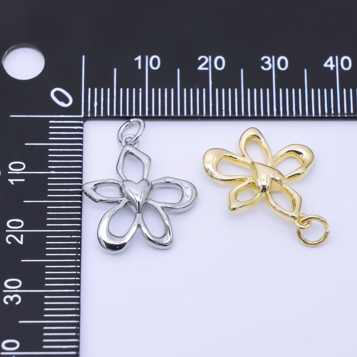 14K Gold Filled 20mm Open Heart Flower Petal Charm in Gold &amp; Silver | AF1293