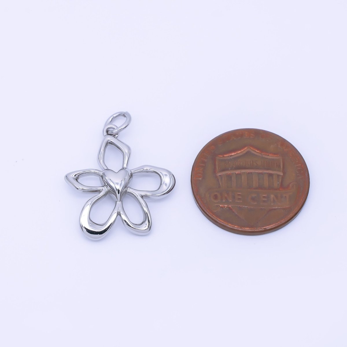 14K Gold Filled 20mm Open Heart Flower Petal Charm in Gold &amp; Silver | AF1293