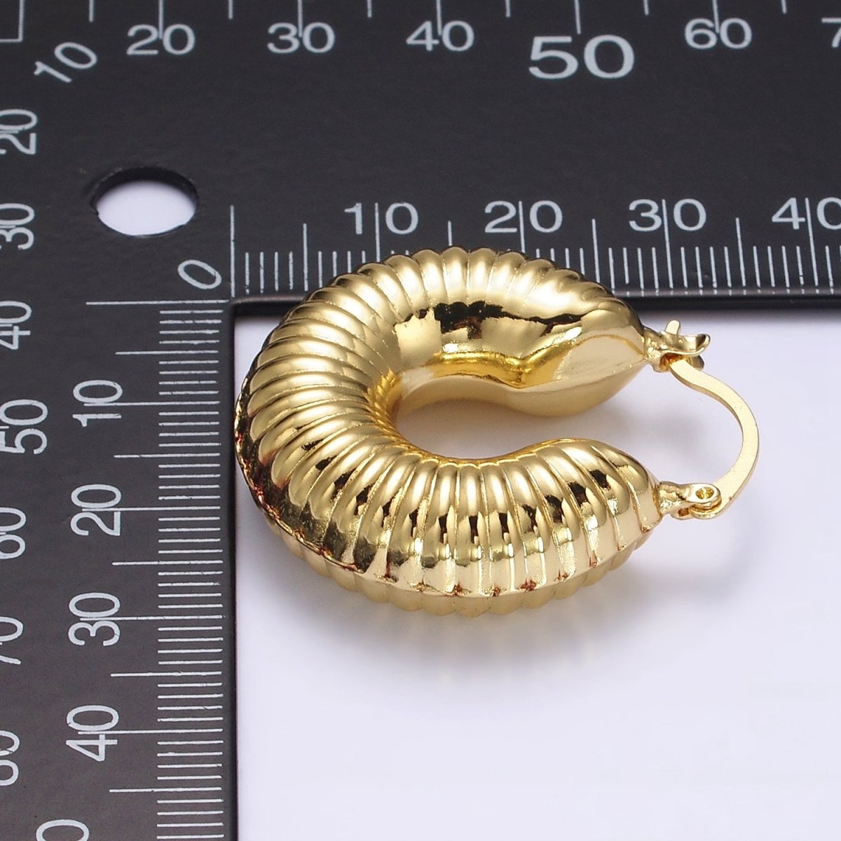 14K Gold Filled 30mm Chubby Croissant Hoop Latch Earrings in Gold &amp; Silver | AE092 AE093