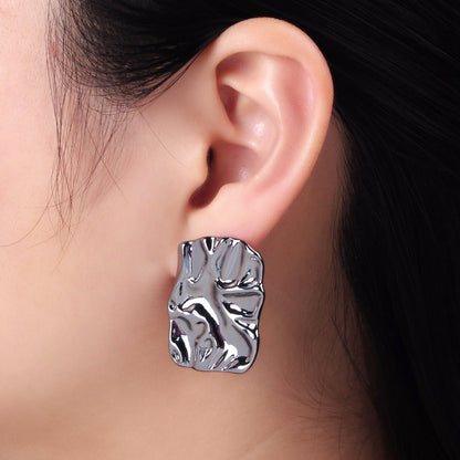 14K Gold Filled 30mm Hammered Foil Rectangular Bar Stud Earrings in Gold &amp;Silver | P474 P475