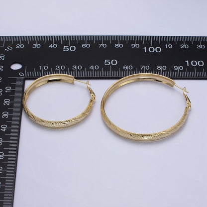 14K Gold Filled 40mm, 50mm Rhombus Lined Textured Hinge Hoop Earrings | AE057 AE058