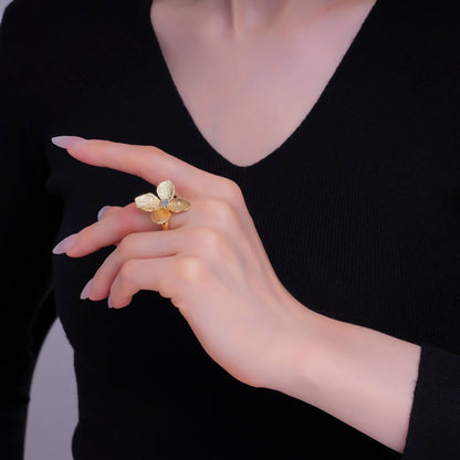 14K Gold Filled Clear CZ Line-Textured Flower Ring | O996