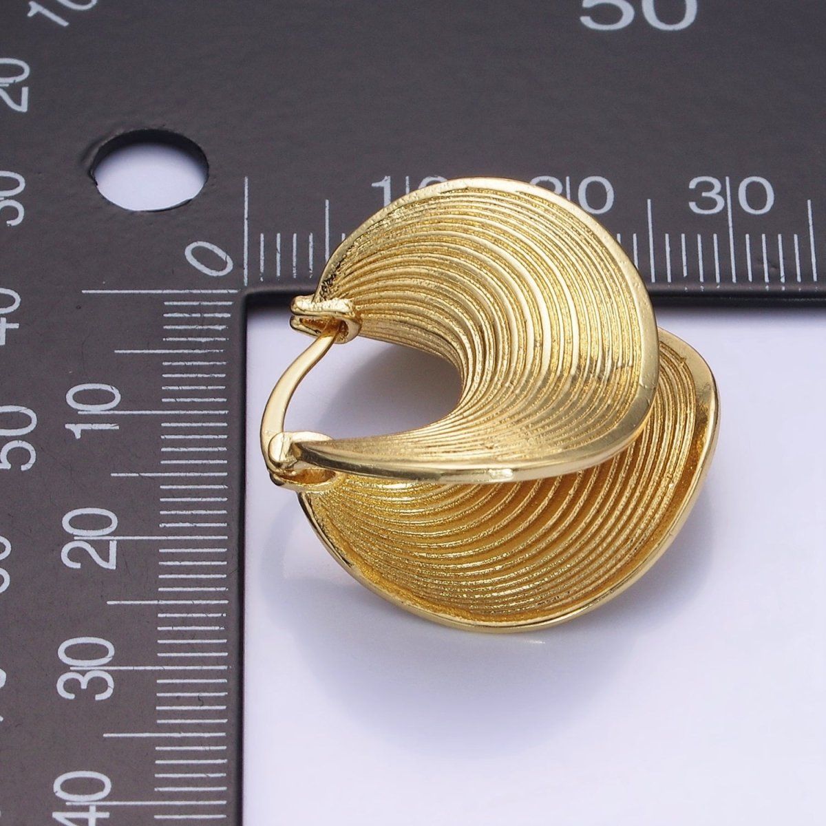 14K Gold Filled Line-Textured Curved Band Latch Hoop Earrings in Gold &amp; Silver | AB1313 AB1314