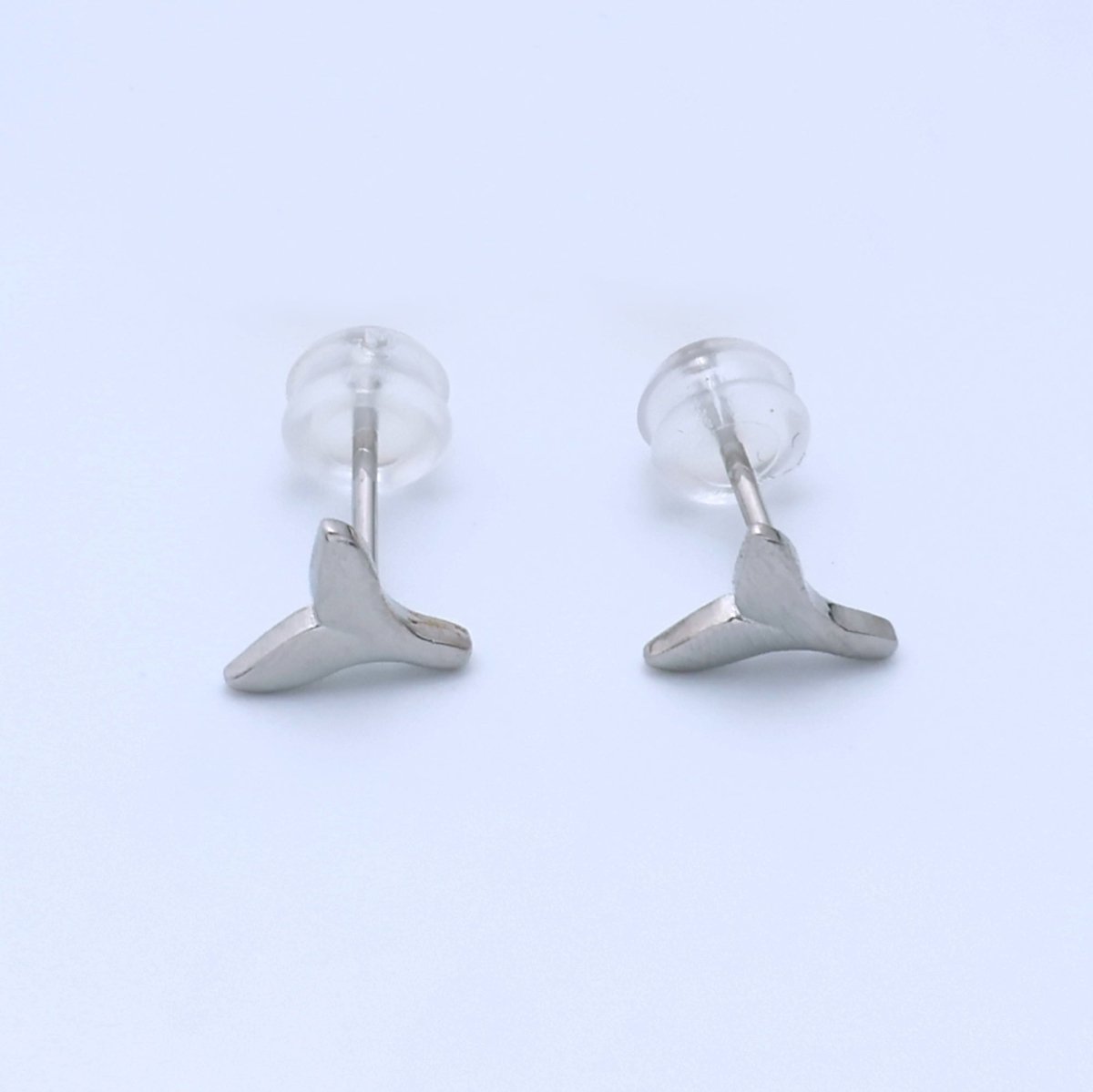14K Gold Filled 7mm Whale Tail Minimalist Mini Stud Earrings in Gold &amp; Silver | Q290 AD162