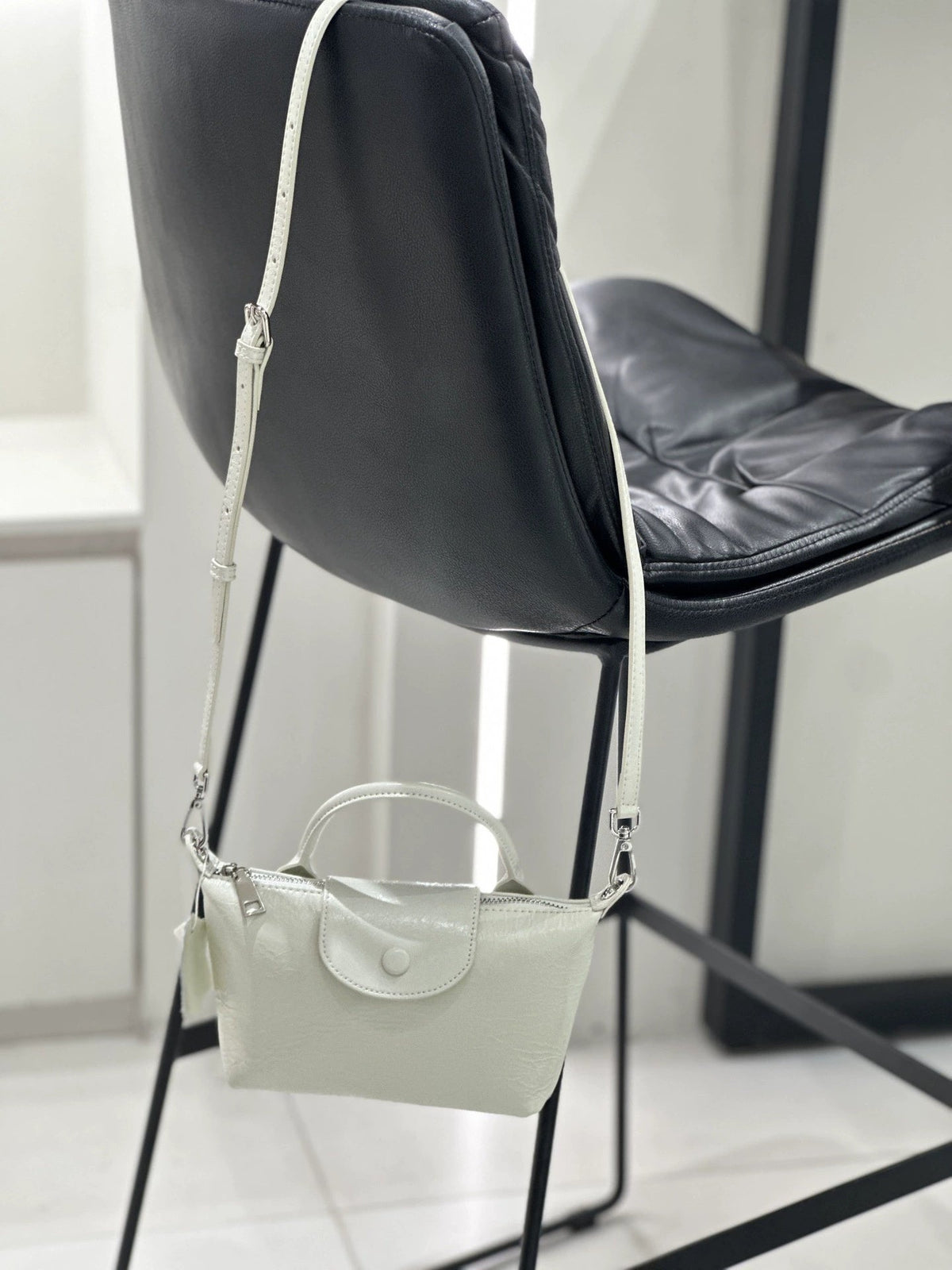 Badi Leather Women&