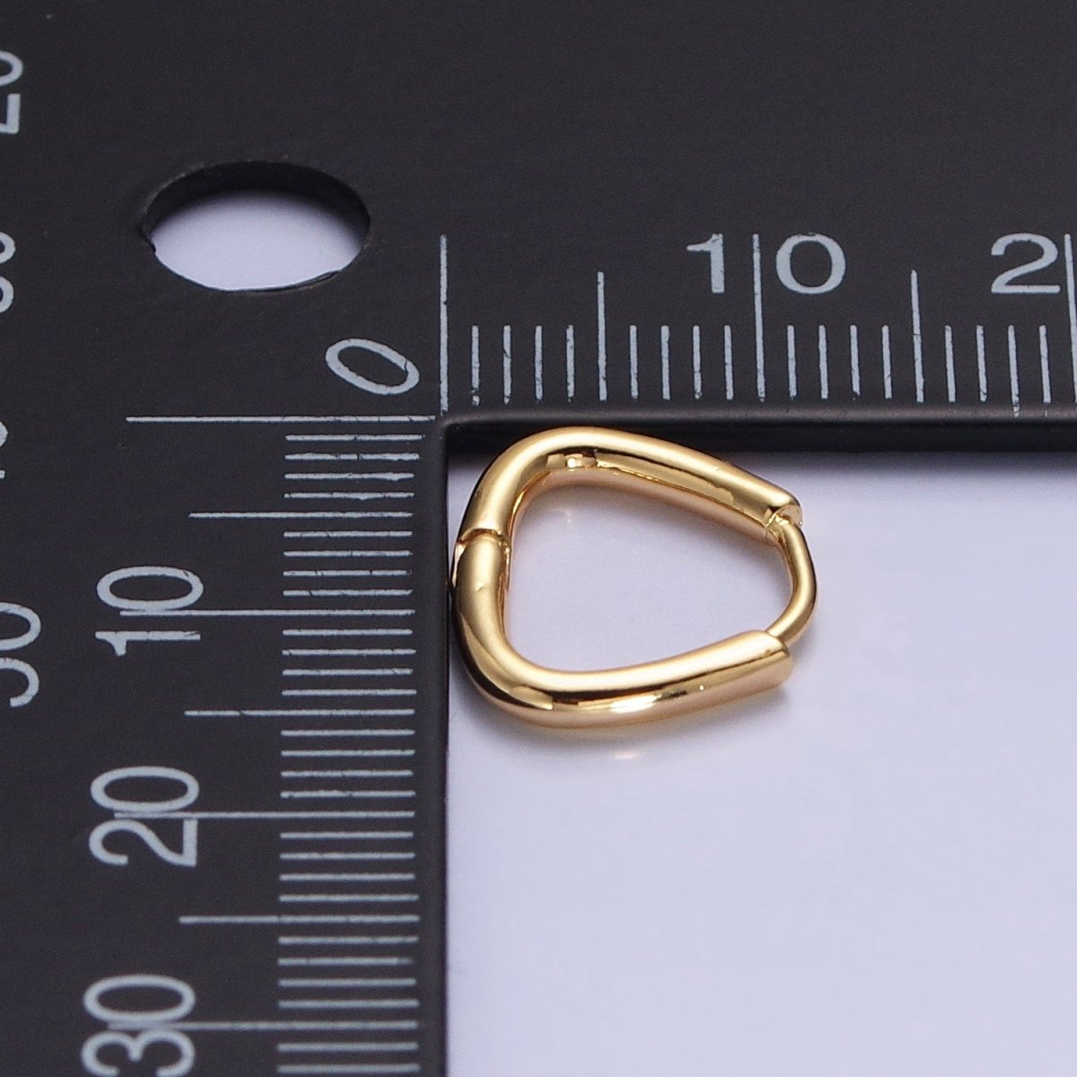 16K Gold Filled 11.5mm Triangle Minimalist Cartilage Huggie Earrings in Gold &amp; Silver | AB825 AD823