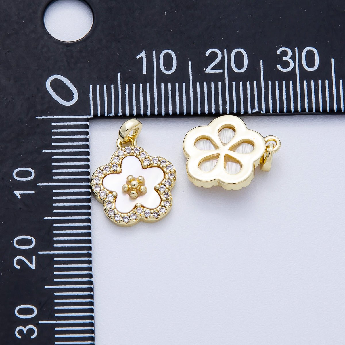 16K Gold Filled 13mm Shell Pearl Micro Paved CZ Flower Pendant | Charms-00427