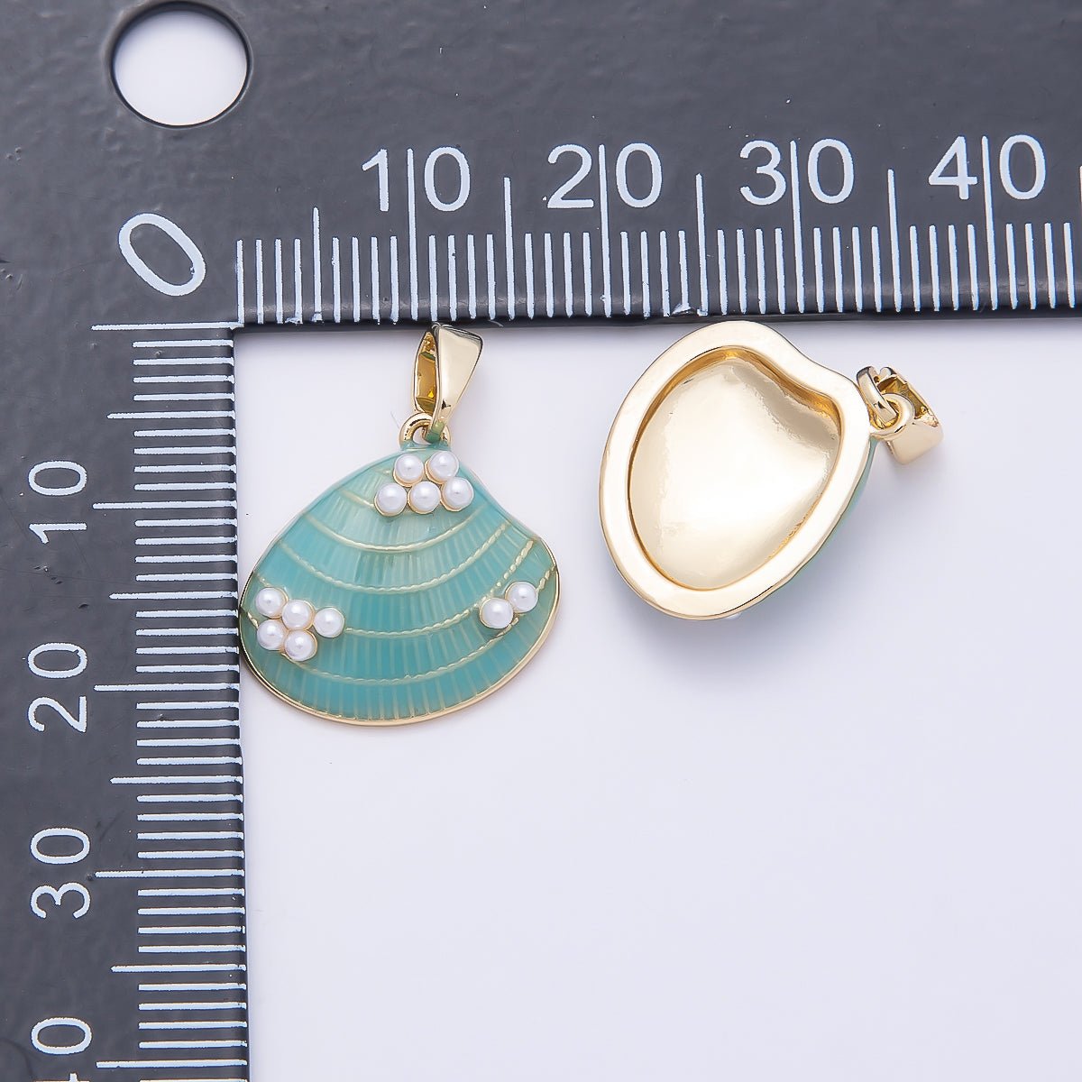 16K Gold Filled 16mm Shell Pearl Blue Enamel Clam Sea Shell Pendant | Charms-00949