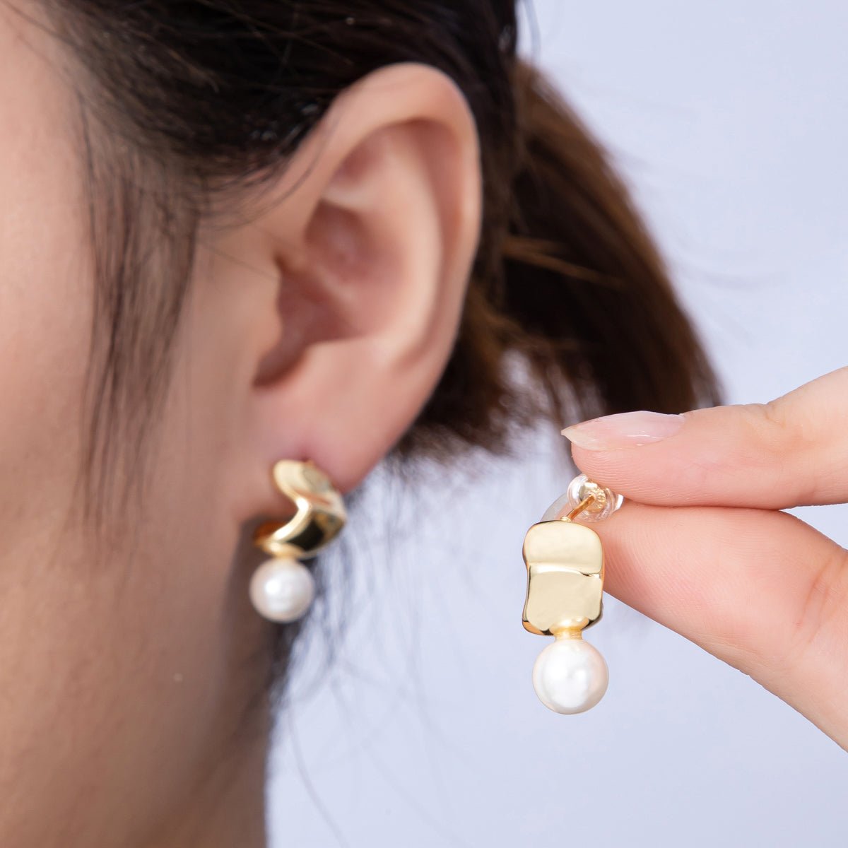 16K Gold Filled 19mm Shell Pearl Wide Molten Drop Stud Earrings | Earrings-00139