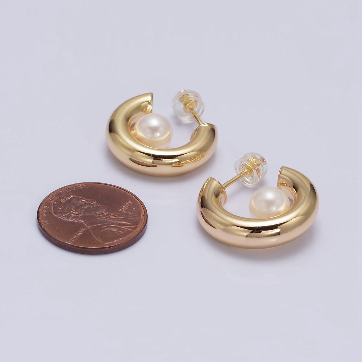16K Gold Filled 20mm Chubby Round White Pearl C-Shaped Hoop Earrings in Gold &amp; Silver | AE-572 AE-573