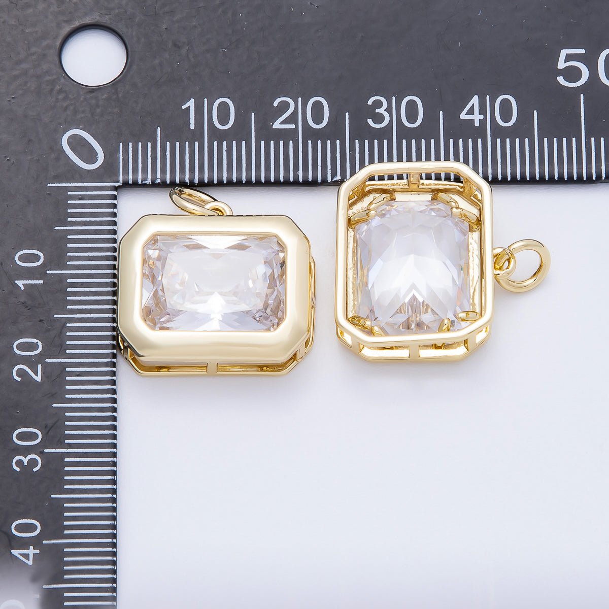 16K Gold Filled 20mm Clear CZ Baguette Rectangular Bezel Solitaire Charm | Charms-00664