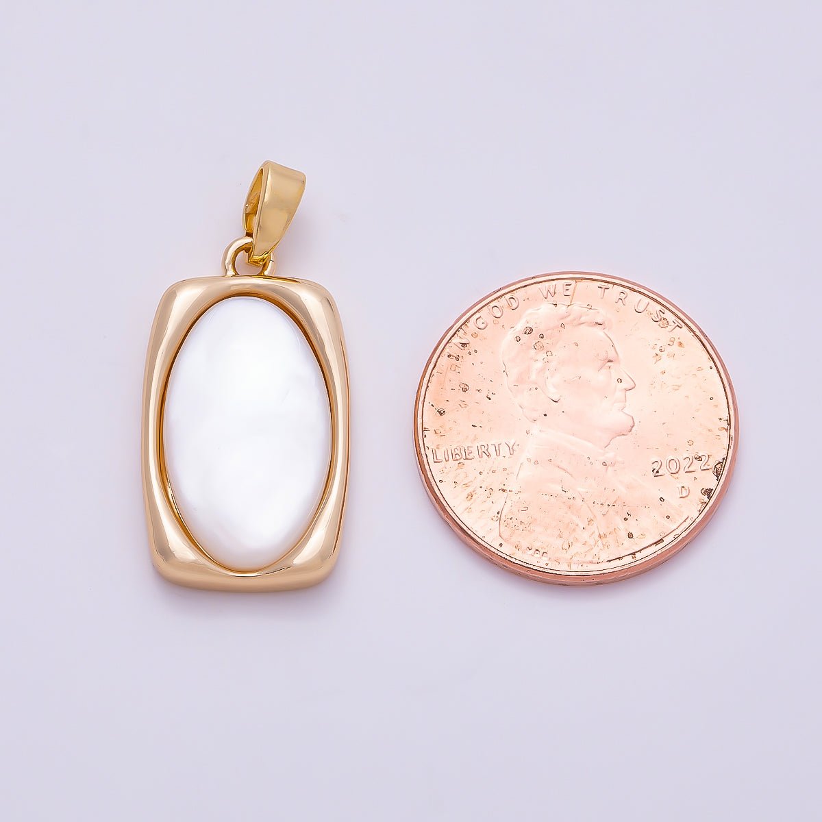 16K Gold Filled 21mm Shell Pearl Oval Bezel Pendant in Gold &amp; Silver | Charms-01365 Charms-01366