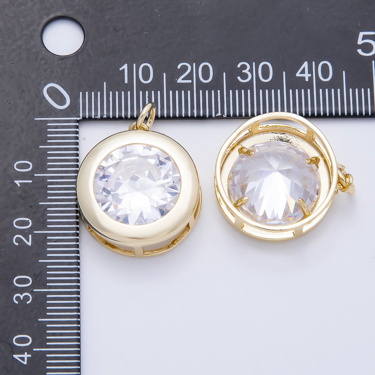 16K Gold Filled 23mm Clear CZ Solitaire Round Bezel Charm | Charms-00658