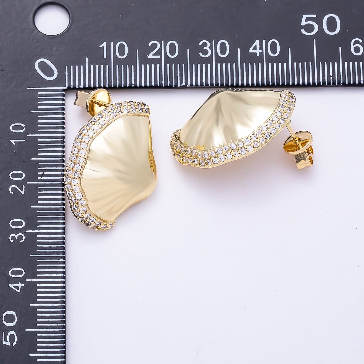 16K Gold Filled 26mm Clam Sea Shell Micro Paved CZ Stud Earrings in Gold &amp; Silver | Findings-00486 Findings-00487