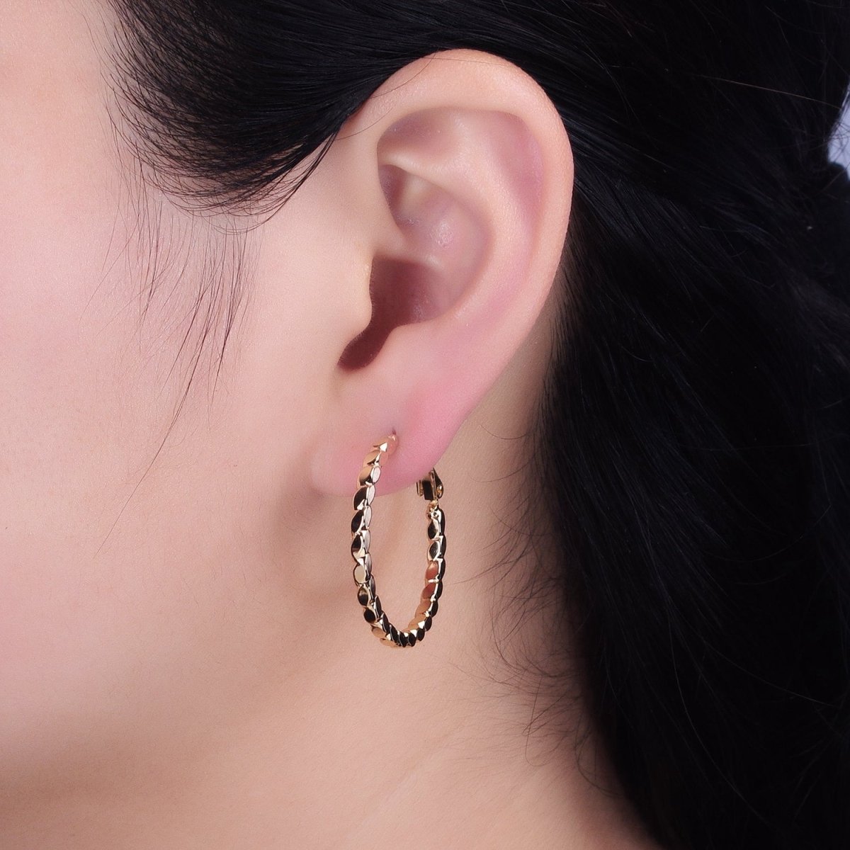 16K Gold Filled 30mm Geometric Oval Lined Hinge Hoop Earrings in Gold &amp; Silver | AB1425 AB1426