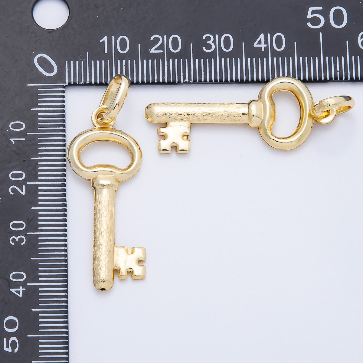 16K Gold Filled 37mm Minimalist Textured Key Pendant | Charms-00648