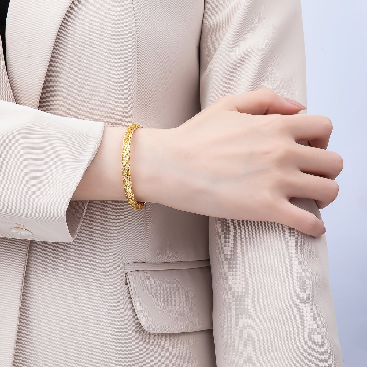 16K Gold Filled 3mm Geometric Textured Multiple Wire Cuff Bracelet | WA-04299