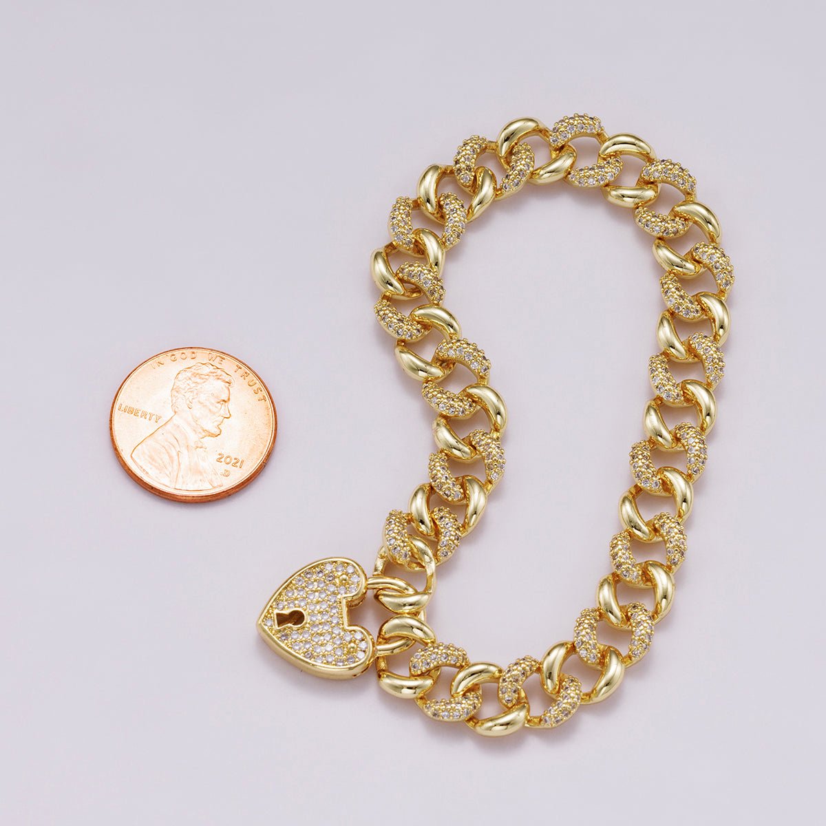 16K Gold Filled 9mm Micro Paved CZ Curb Chain 7 Inch with Interlock Heart Clasp Bracelet | WA-04333
