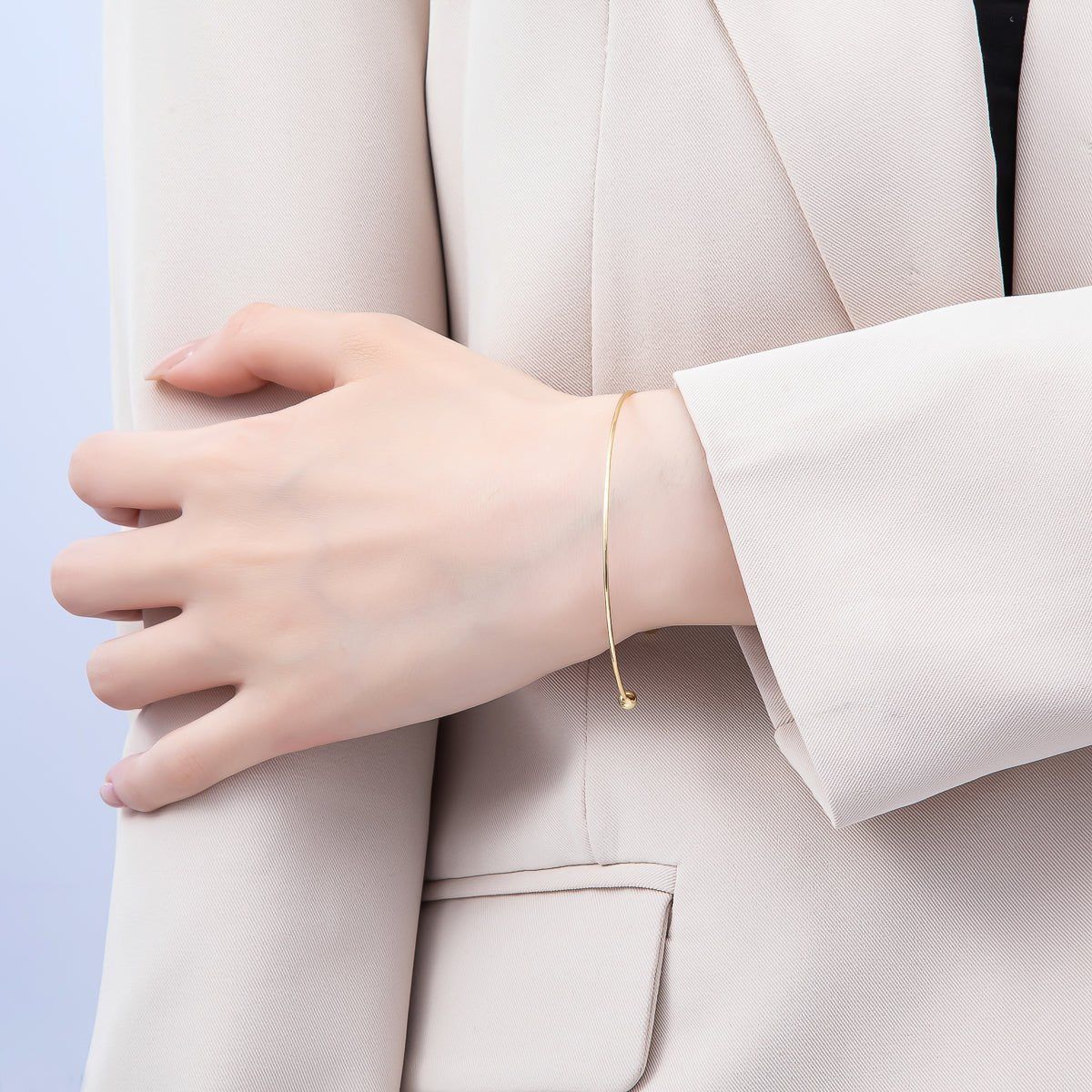 16K Gold Filled Minimalist Thin Torque Cuff Bracelet | WA-04452